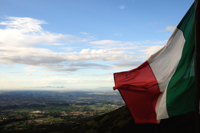 Oggi è lunedì 2 giugno 2025: fatti storici, compleanni famosi, frasi e immagini per dire buongiorno