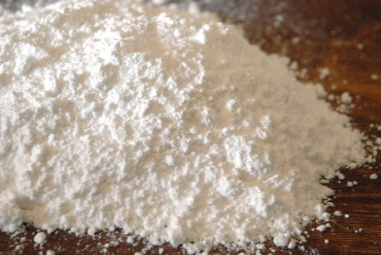 Fermato con sacchetti di “polvere bianca… ma è lo zucchero a velo dei pandori di Natale