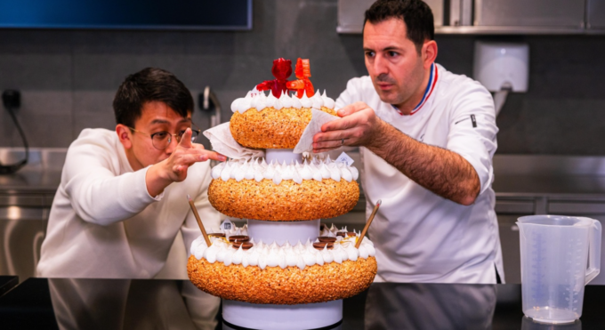 RoboCake: creata la prima torta nuziale robotica totalmente commestibile