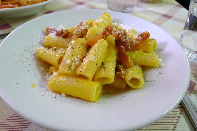 Carbonara day, domenica 6 aprile 2025 si celebra uno dei piatti italiani più amati