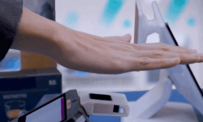Nel futuro pagheremo… con il palmo della mano