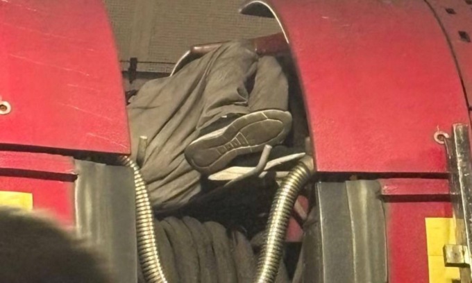 Viaggia da Venezia a Bologna sul tetto di un treno a 250 all’ora