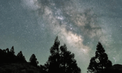 Il cielo che (quasi) non c’è più: i due luoghi magici d’Italia dove puoi ancora vedere la Via Lattea