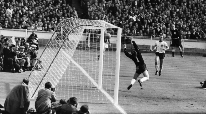 Oggi è mercoledì 30 luglio 2025: fatti storici, compleanni famosi, frasi e immagini per dire buongiorno