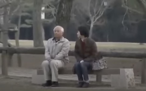 Giappone, il marito che non parlò alla moglie per vent’anni: la storia surreale di Otou e Yumi