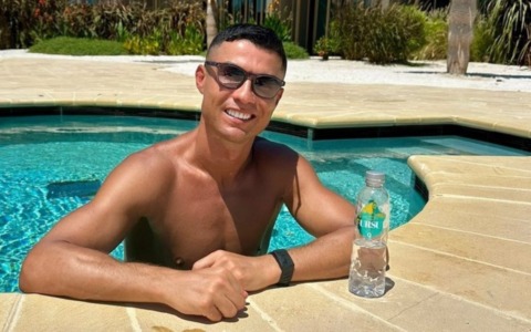 Cristiano Ronaldo è il primo calciatore miliardario della storia