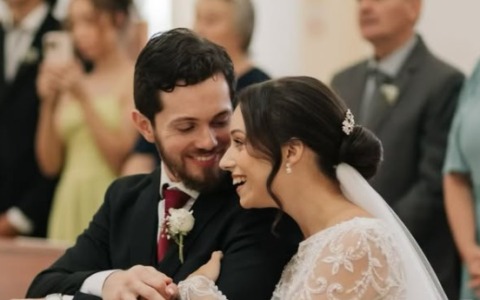Il matrimonio tra una ex suora di clausura e un ex seminarista