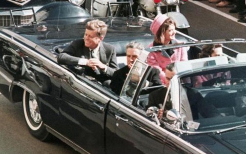 Oggi è sabato 22 novembre 2025: fatti storici, compleanni famosi, frasi e immagini per dire buongiorno