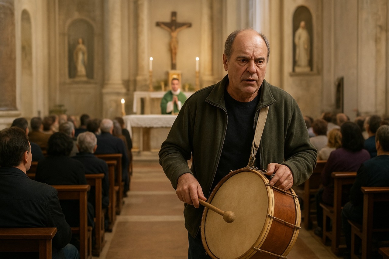Infastidito dal suono delle campane, entra in chiesa durante la Messa e suona il tamburo