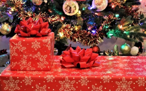 Oggi è mercoledì 24 dicembre 2025: fatti storici, compleanni famosi, frasi e immagini per dire buongiorno