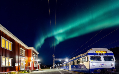 In Norvegia il primo treno notturno al mondo per ammirare l’aurora boreale