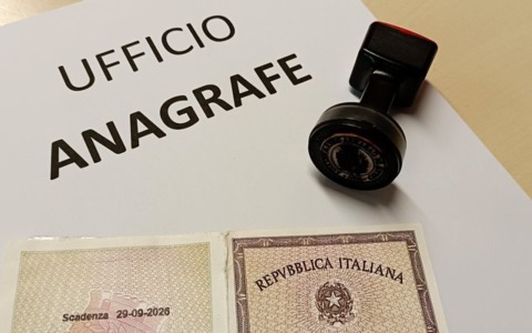 Presi in giro per il cognome: i fratelli “Bocchini” diventano “Muratori”