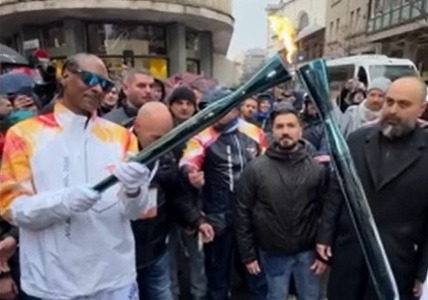 Gallarate caput mundi, per un giorno (anzi due): la Fiamma Olimpica con Snoop Dogg e la città più “romantica” d’Italia secondo Amazon