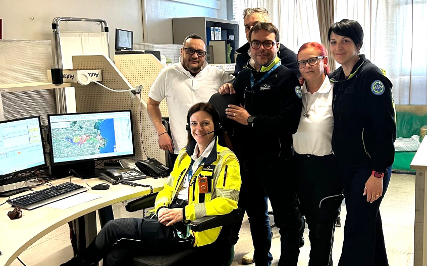 Bimbo di 4 anni al telefono col 118 salva la madre intossicata dal monossido