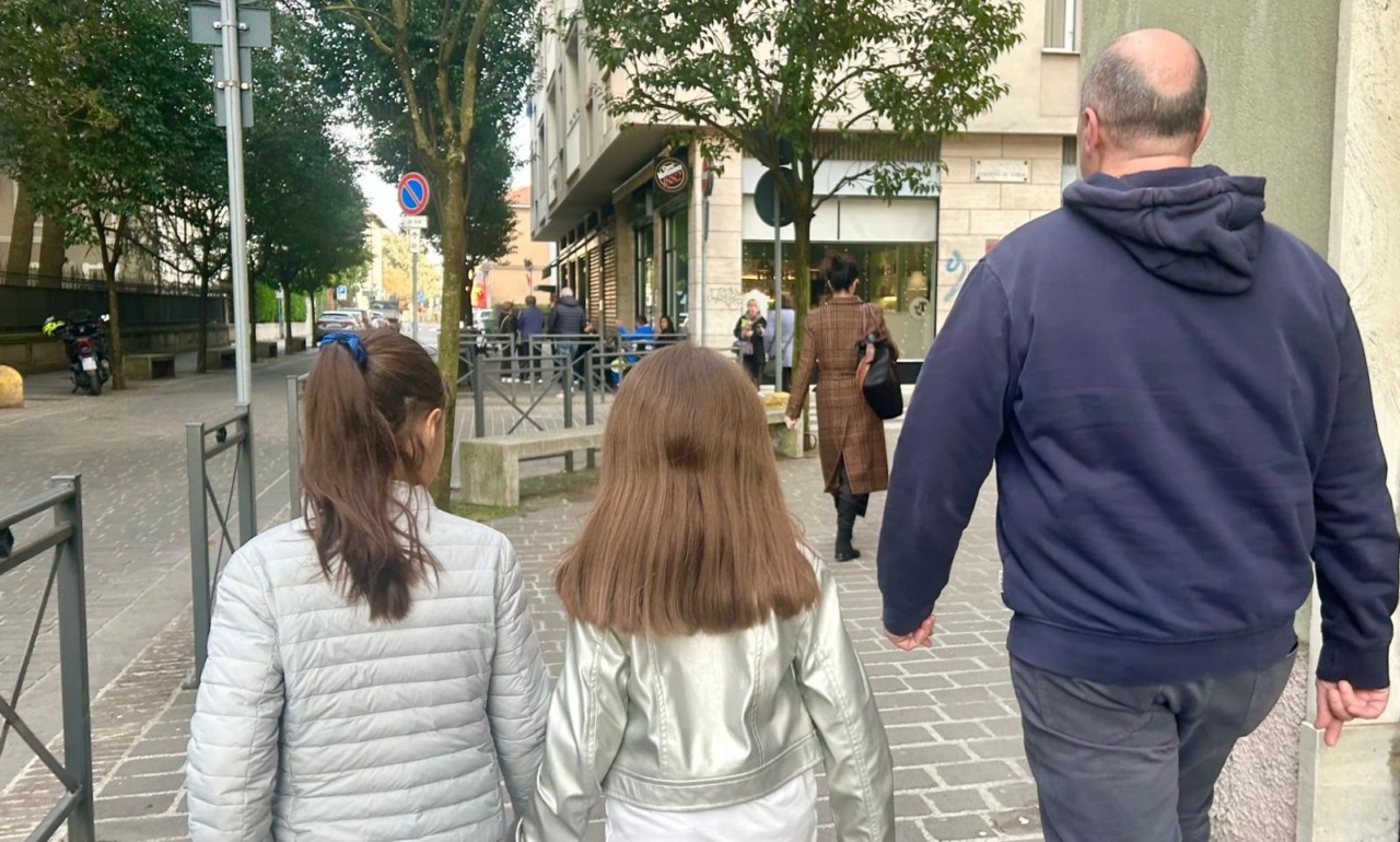 Altra baby strigliata al sindaco, che questa volta risponde offrendo… la merenda