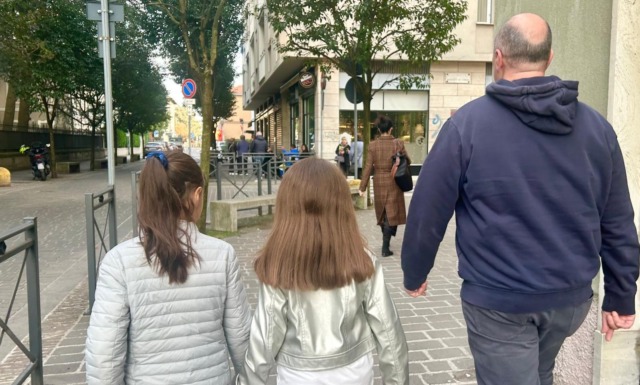 Altra baby strigliata al sindaco, che questa volta risponde offrendo… la merenda