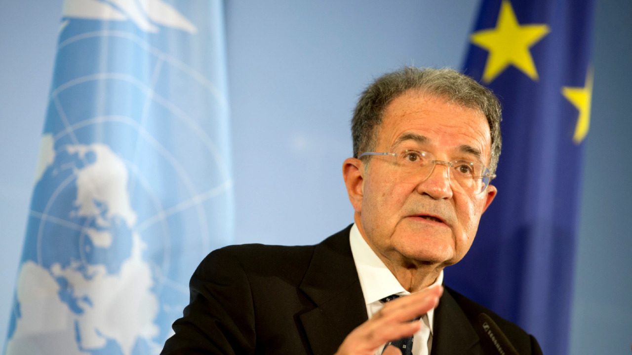 “Con l’euro lavoreremo un giorno in meno”: la frase attribuita a Romano Prodi è una bufala