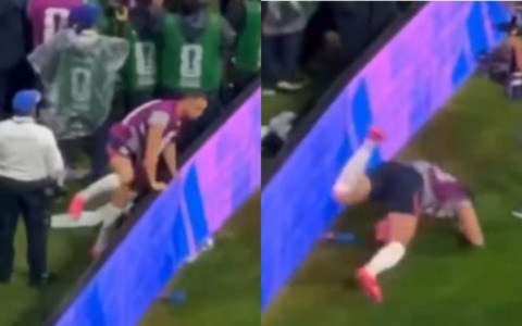 Mondiali, occhio a esultare troppo! Calciatore dell’Inghilterra scavalca il cartellone, ma scivola e si infortuna