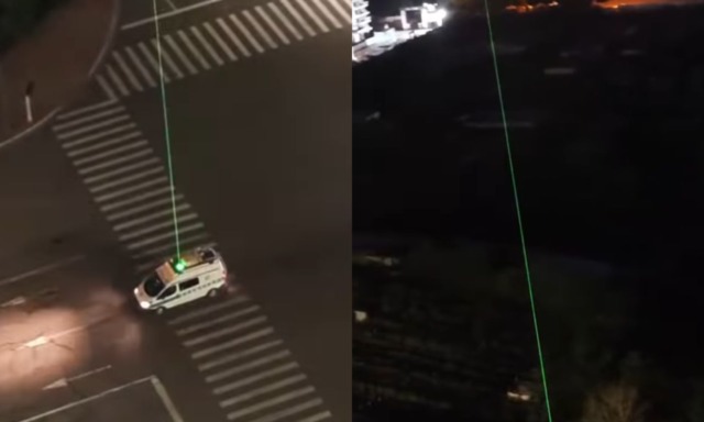 In Cina un furgone gira in strada puntando un laser verde verso il cielo (ma non serve per parlare con gli alieni)