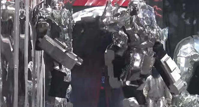 A Detroit sbarca lo show dei robot combattenti guidati da umani